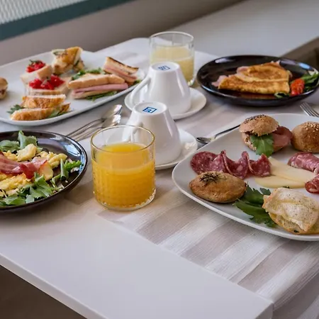 Filomare Nocleg ze śniadaniem 4*